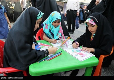در حاشیه مراسم بزرگداشت یوم الله 17 شهریور در خیابان 17 شهریور تهران