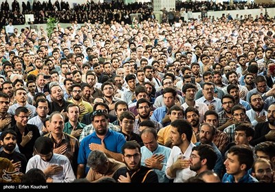 مراسم دعاء عرفة فی طهران