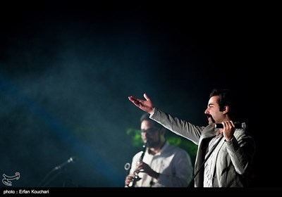 اجرای موسیقی توسط گروه پالت به خوانندگی امید نعمتی در هجدهمین جشن سینمای ایران