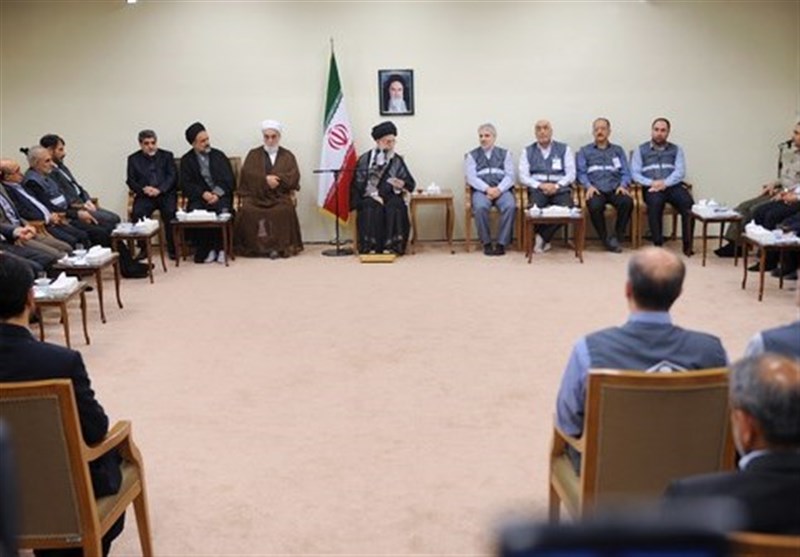 مسئولان ستاد سرشماری نفوس و مسکن با امام خامنه‌ای دیدار کردند