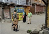 India Relocates 10,000 from around Kashmir