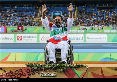اهدای مدال برنز پرتاب وزنه به اسدالله عظیمی- پارالمپیک ریو 2016