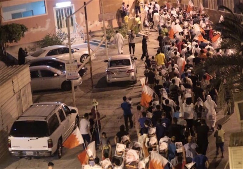 Bahrainis Continue Sit-In in Support of Sheikh Qassim