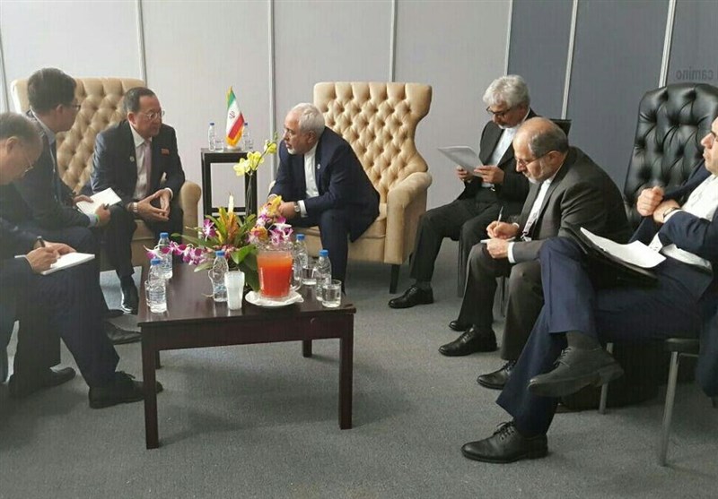 ظریف با وزیر خارجه کره شمالی دیدار کرد