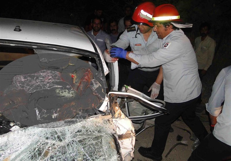 تصادف زنجیره‌ای در محور الیگودرز ـ اصفهان/‌10 نفر مجروح و یک نفر کشته شد