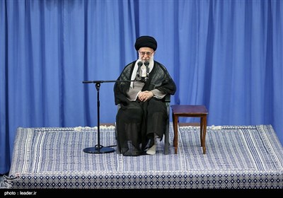 IRGC Commanders, Officers Meet Leader Ayatollah Khamenei
