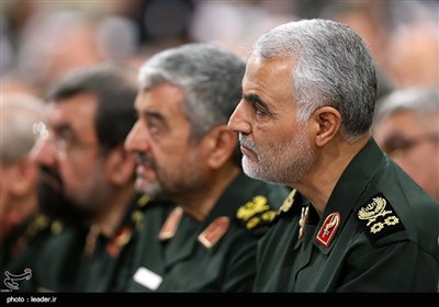 IRGC Commanders, Officers Meet Leader Ayatollah Khamenei