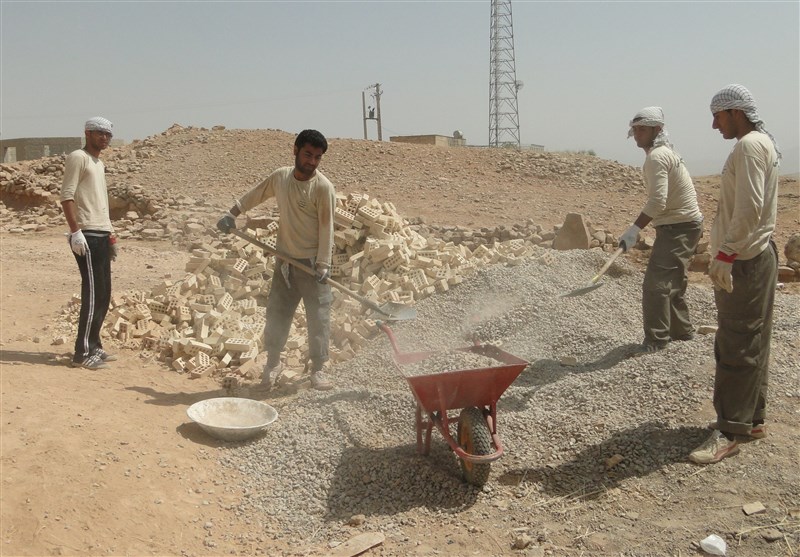 کاشت نهال در 2400 هکتار از کانون ریزگردها/ 7500 جهادگر عضو بسیج سازندگی خوزستان هستند