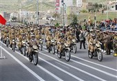 مراسم رژه نیروهای مسلح در استان کرمانشاه برگزار شد