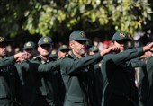 رژه بزرگ نیروهای مسلح در استان مرکزی برگزار شد