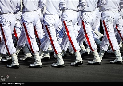Massive Parades Held in Tehran to Mark Start of Sacred Defense Week