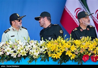 Massive Parades Held in Tehran to Mark Start of Sacred Defense Week