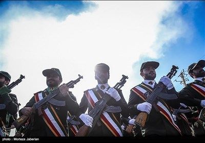 مراسم رژه نیروهای مسلح در اهواز