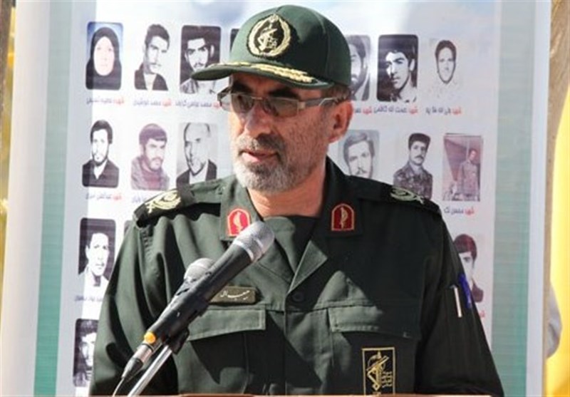 مأموریت امروز سپاه و بسیج دفاع هم جانبه از انقلاب اسلامی است