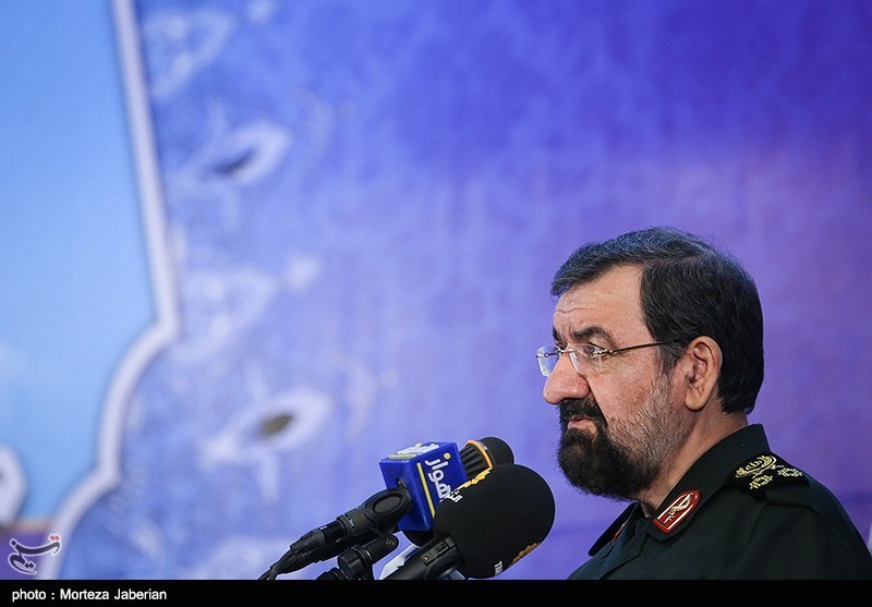 محسن رضائی: صواریخ ایران تصیب بدقة على بعد 2000 کیلومتر
