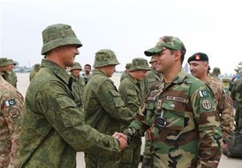 روسی فوج کے دستے کی پاکستان آمد + تصویری جھلکیاں