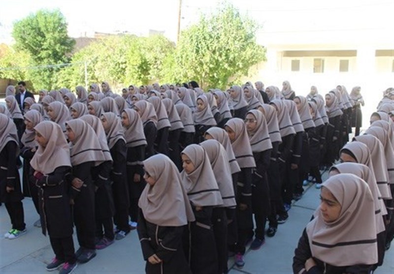زنگ «مهر و مقاومت» در مدارس استان لرستان نواخته شد