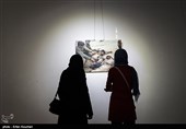 نمایشگاه عکس شهدای مدافع حرم در کرمانشاه برپا شد