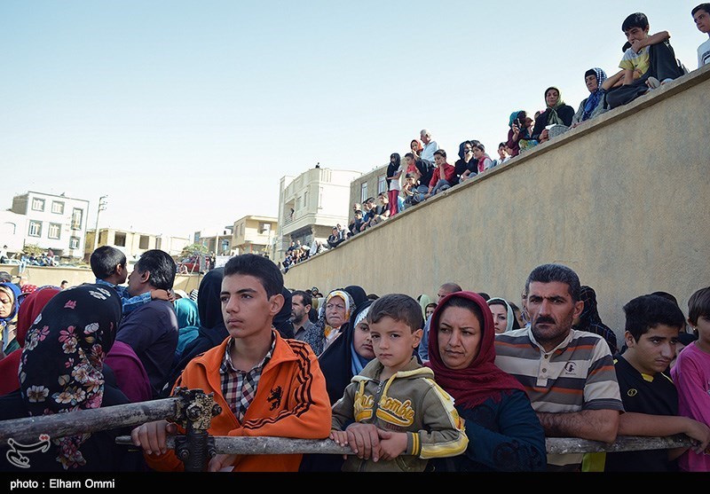 همایش پیاده‌روی خانوادگی در سنندج به روایت تصویر