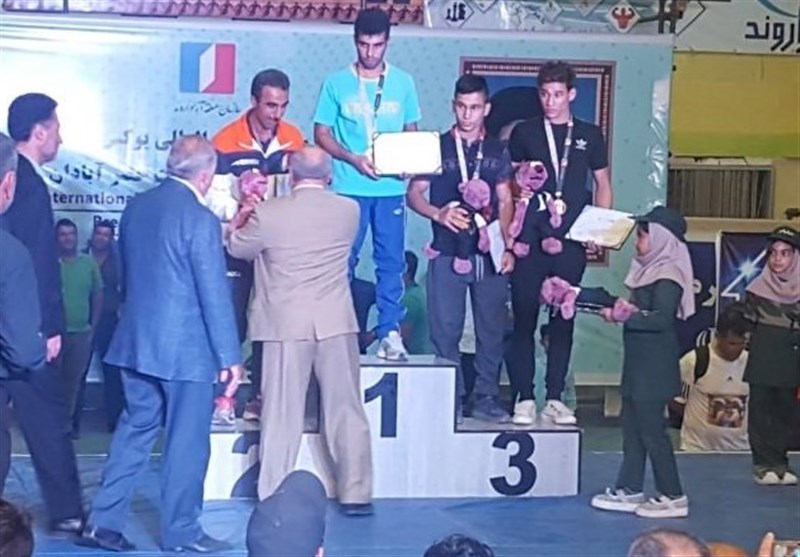 مقام قهرمانی مسابقات بین‌المللی بوکس شکست حصر آبادان نصیب میزبان شد