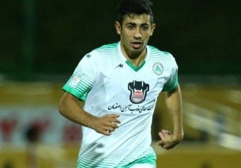 Iran’s Pahlavan Nominated for Best Midfielder of ACL2016 Team