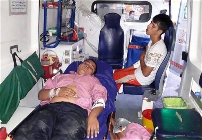 تصادف وانت پیکان حامل دانش‌آموزان در مرودشت، 5 نفر را راهی بیمارستان کرد