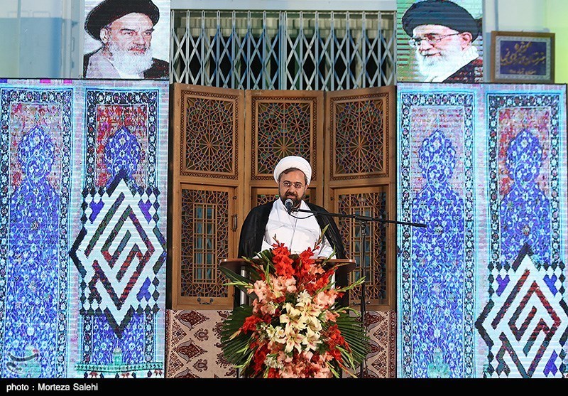 زنگ هنر و دفاع مقدس در مدارس اصفهان نواخته شد
