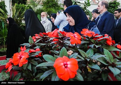 افتتاح المعرض الموسمی الثامن للزهور والنباتات فی طهران