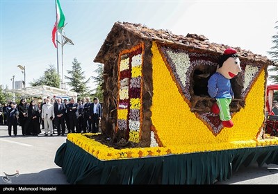 Tehran Hosts 8th Seasonal Flower Exhibition