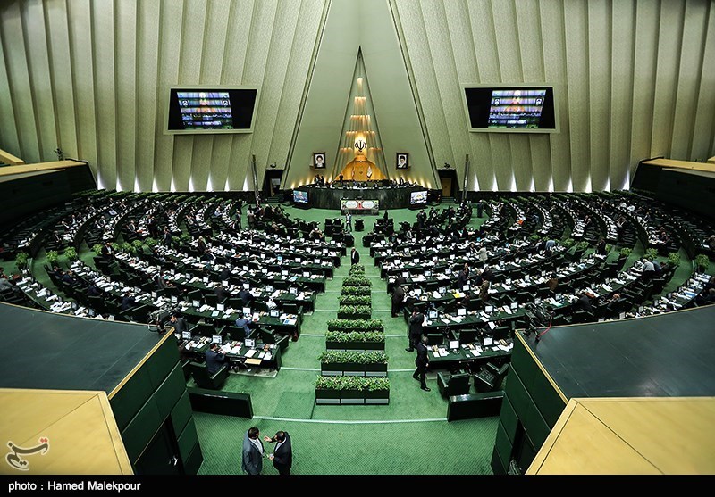 نمایندگان آذربایجان شرقی طرح بخشودگی وام‌های زلزله زدگان ارسباران را به مجلس ارائه کردند