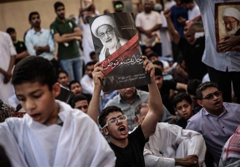 تحصن بحرینی‌ها مقابل منزل آیت الله شیخ عیسی قاسم ادامه دارد