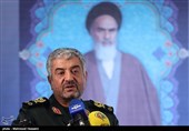 مراسم اختتامیه نمایشگاه کتاب دفاع مقدس با حضور سرلشکر جعفری فرمانده کل سپاه پاسداران انقلاب اسلامی