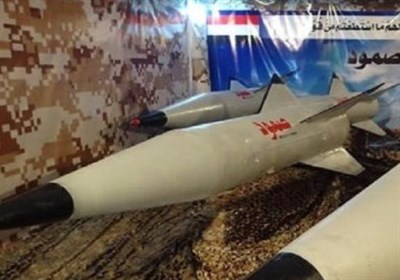 ارتش یمن از موشک «صمود» رونمایی کرد