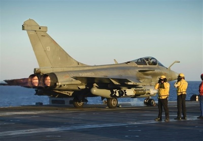 پرواز جنگنده های فرانسوی برای ماموریت علیه داعش در شهر موصل
