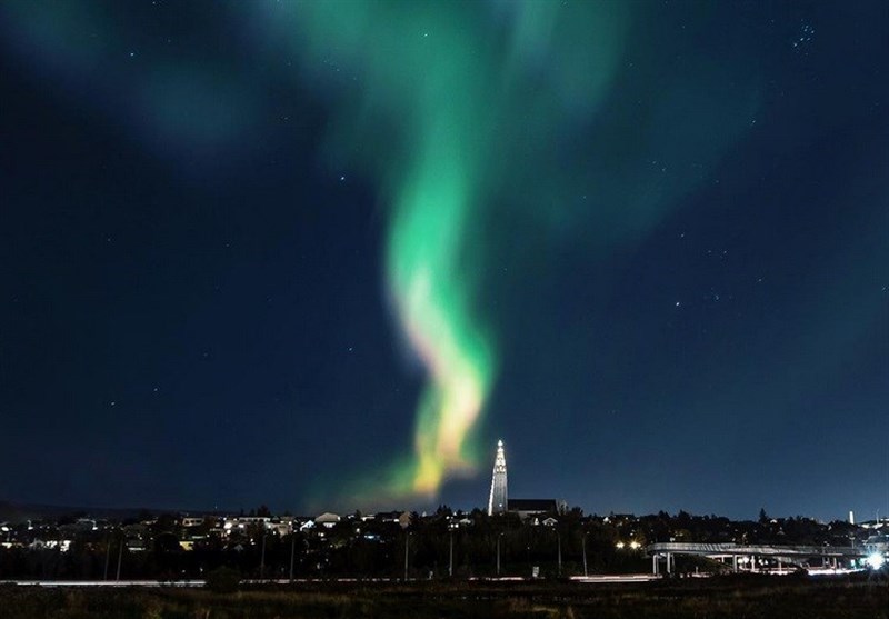 نمایش خیره‌کننده شفق قطبی در پایتخت ایسلند + عکس و فیلم