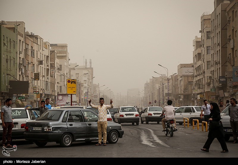 میزان آلودگی هوای برخی مناطق مشهد به وضعیت &quot;اضطرار&quot; نزدیک شد
