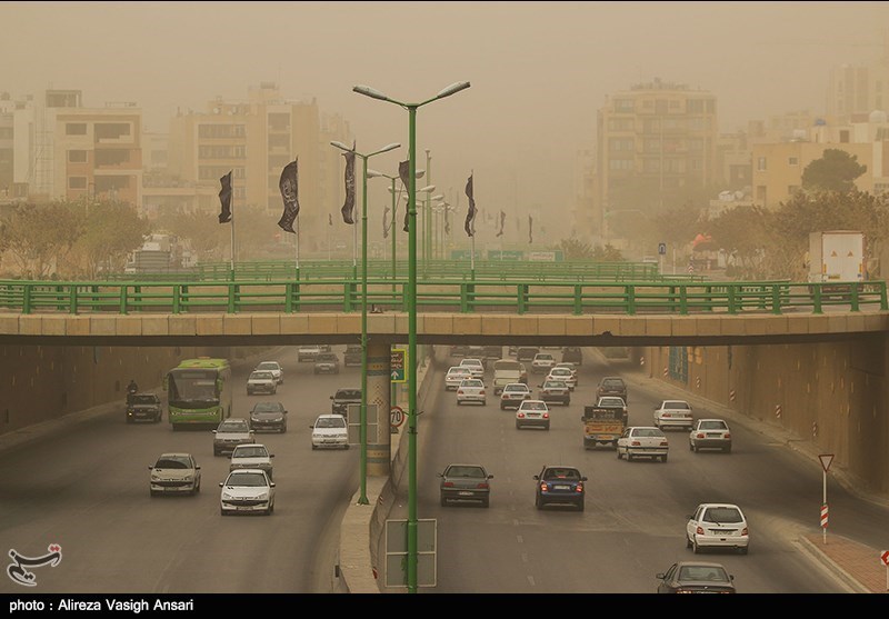 کیفیت هوای اصفهان به وضعیت &quot;قرمز&quot; نزدیک شد