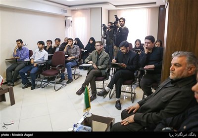 نشست خبری سخنگوی جبهه پیروان خط امام و رهبری
