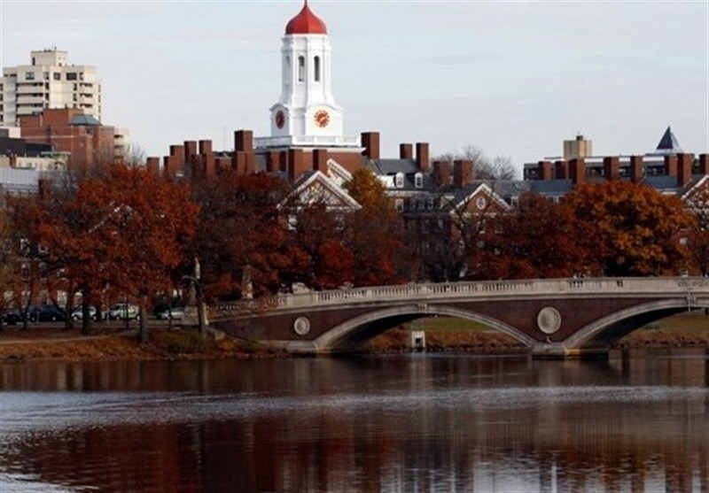 Dining Hall Workers at Harvard on Strike for Wages, Benefits