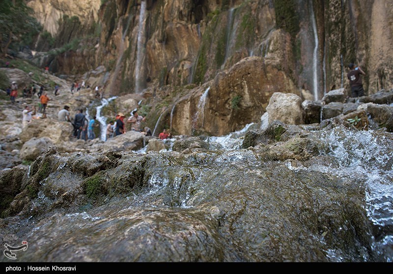 Iran&apos;s Margoon Waterfall: From the Heart of A Rocky Mountain