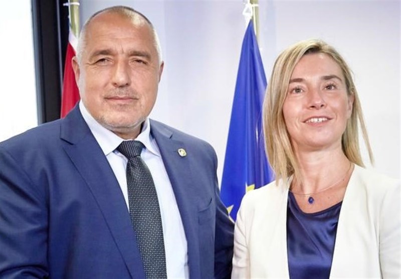 عذرخواهی نخست‌وزیر بلغارستان از تعیین ضرب‌الاجل برای خروج از افغانستان