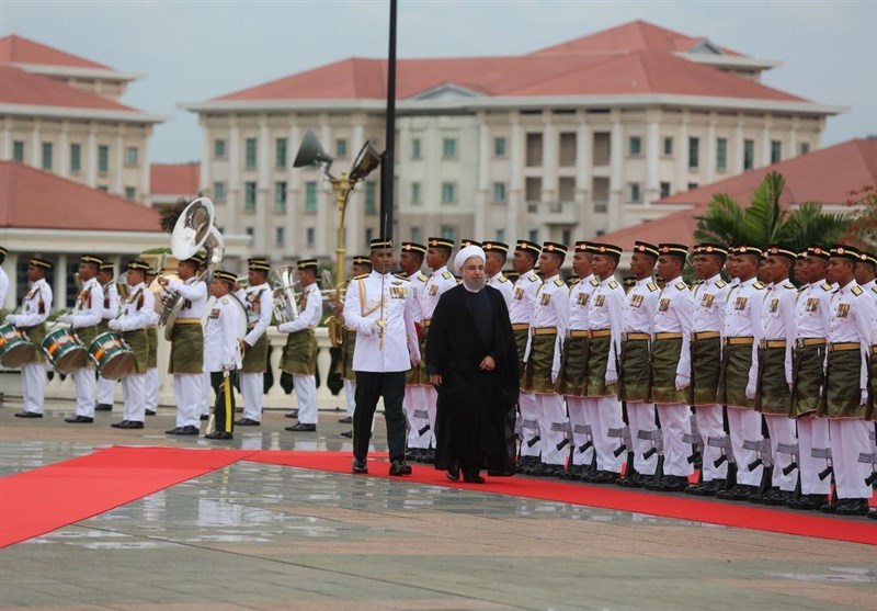 استقبال رسمی نخست‌وزیر مالزی از روحانی
