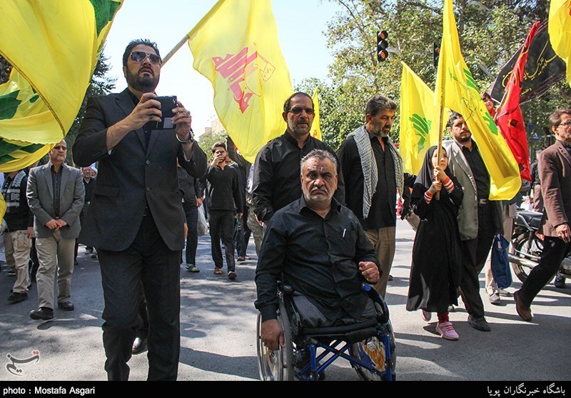 راهپیمایی نمازگزاران برای احیاء امربه معروف و نهی از منکر