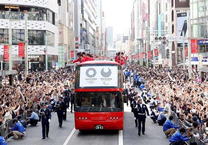 استقبال 800 هزار نفری ژاپنی‌ها از مدال‌آوران المپیک و پارالمپیک + عکس