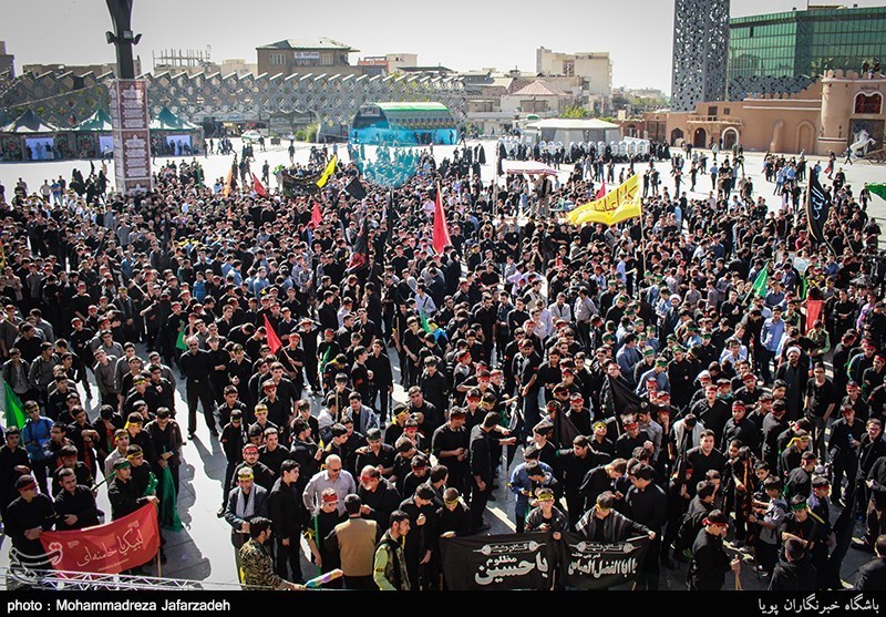 تجمع دانش‌آموزان عاشورایی در سوگواره احلی من العسل