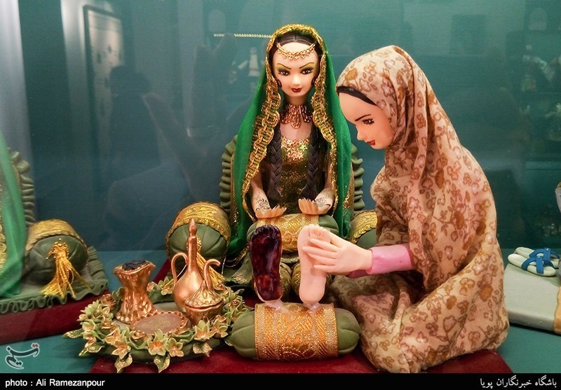 هویت سرزمین پهلوانان اساطیری ایران در سیاه دوزی یک عروسک‌ + تصویر