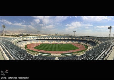 آماده سازی ورزشگاه آزادی قبل از بازی تیم های ایران و کره جنوبی