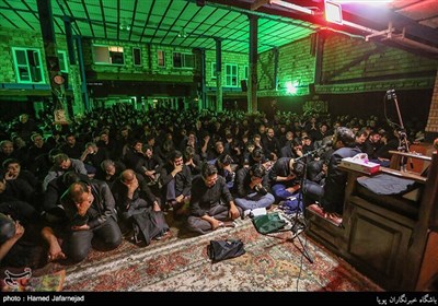 عزاداری شب تاسوعای حسینی در بیت الرقیه تهران