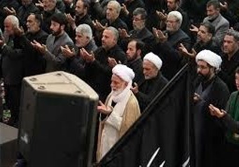 نماز باشکوه ظهر عاشورا در سرزمین آفتاب برگزار شد