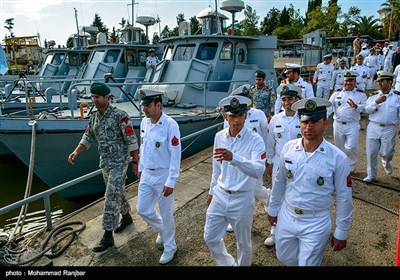 Iranian Navy Warships Set Sail for Azerbaijan Republic